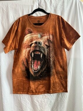 The Mountain Grizzly Bear T-Shirt Sz L